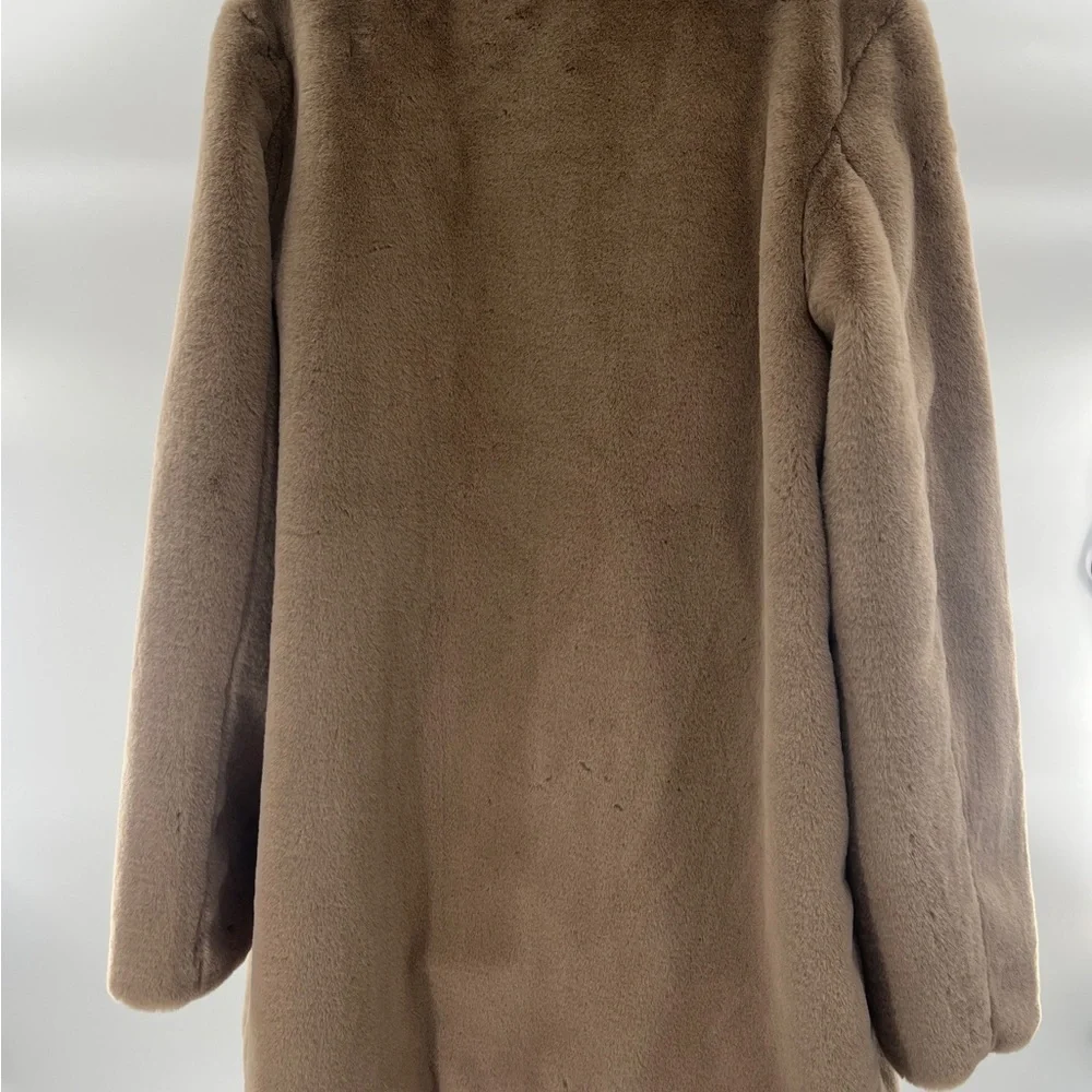 Dolce Cabo Mid Length Brown Faux Fur Jacket - Size Medium - Picture 5 of 11